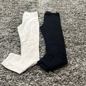 Black leggings and white leggings